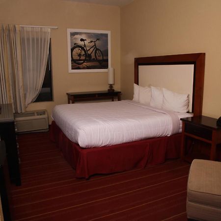 Days Inn By Wyndham Semmes Mobile Exterior foto