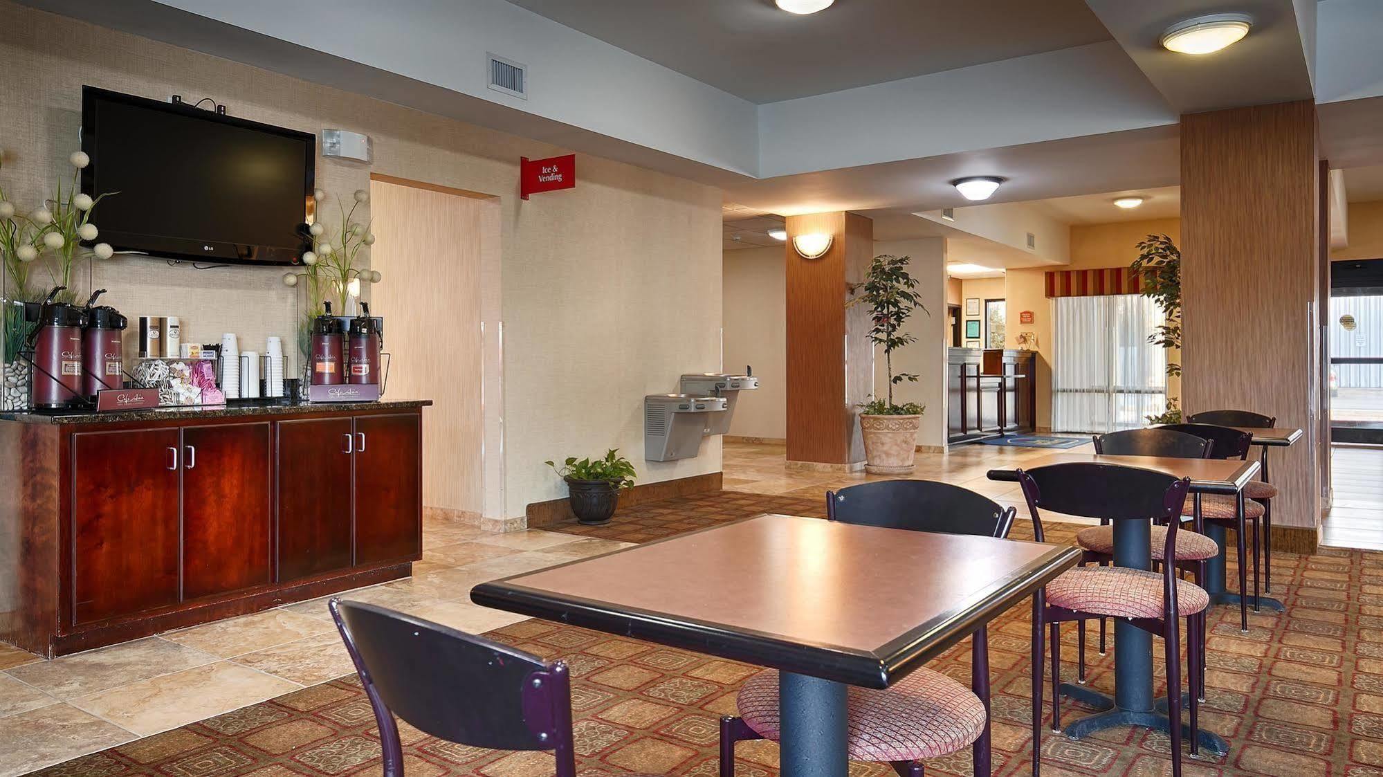 Days Inn By Wyndham Semmes Mobile Exterior foto